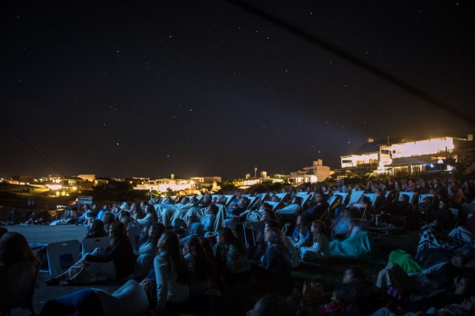 Entre Hollywood, vino blanco y las reposeras: así fue la última noche del Festival de Cine de José Ignacio